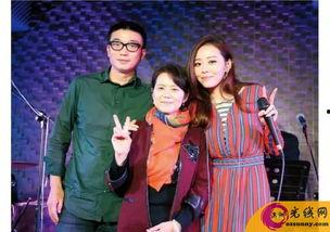 娱乐圈吃瓜搞笑综艺节目,揭秘搞笑综艺背后的秘密